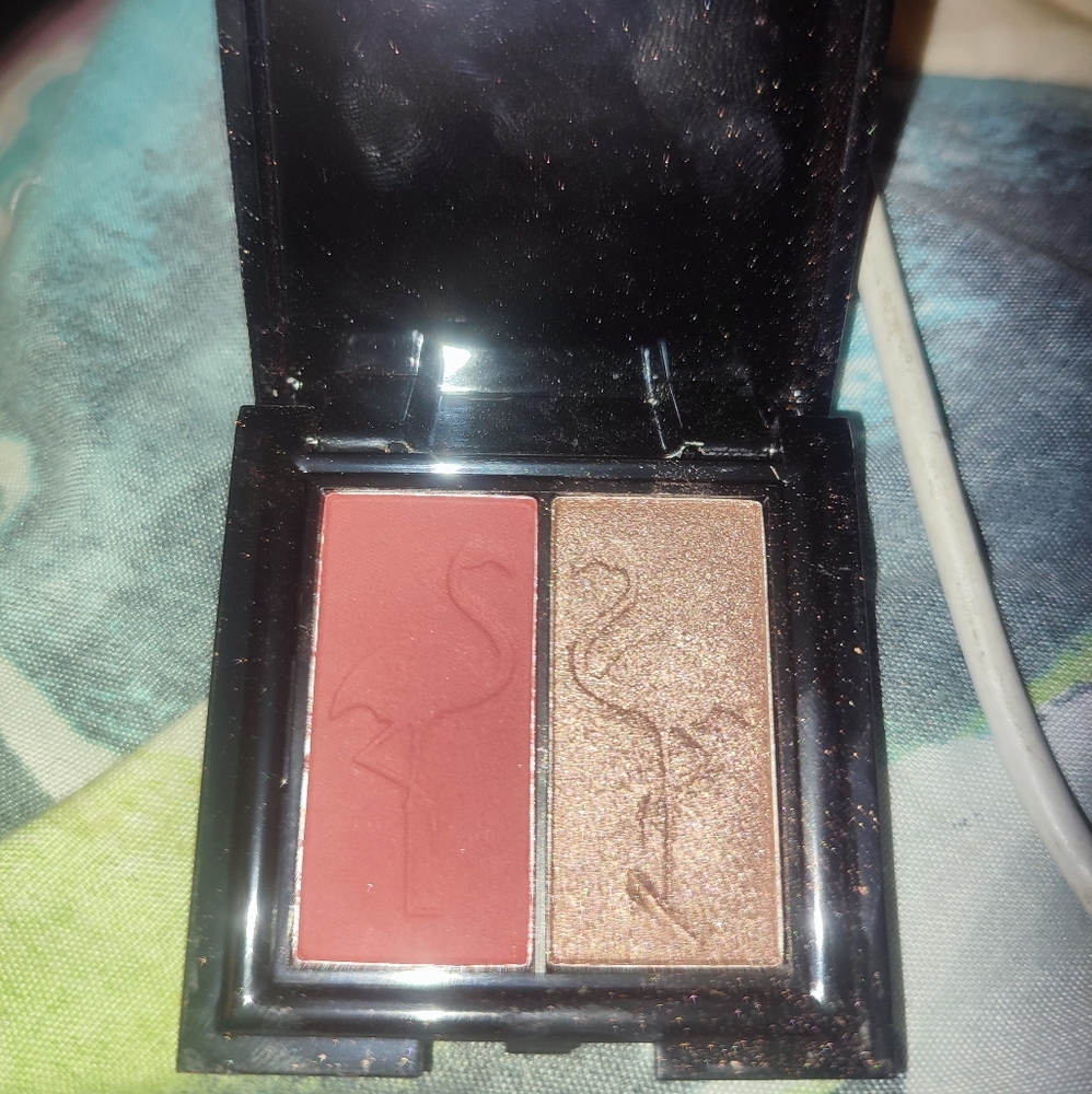 Buno & babe harbor eyeshadow & beachy bronzer